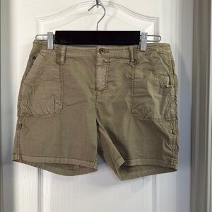 Marrakech Tan Cargo Shorts with Relaxed Fit